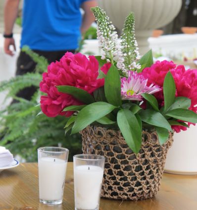 Centro de flor en cesta Crochet 