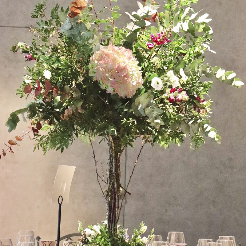 Pirulo con flores y verdes