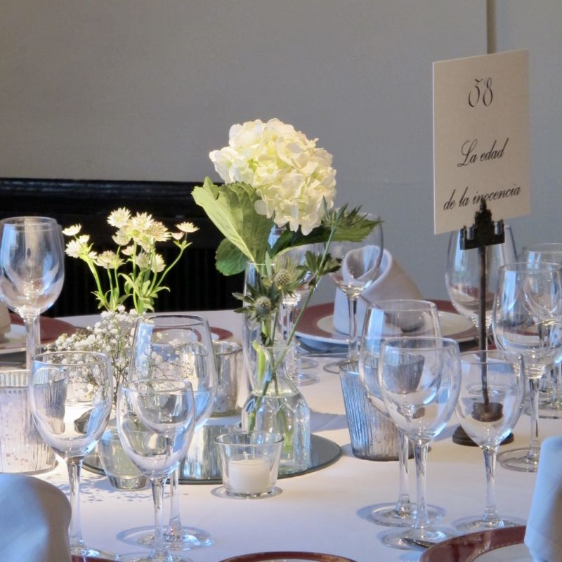 Composcion cristales y flores