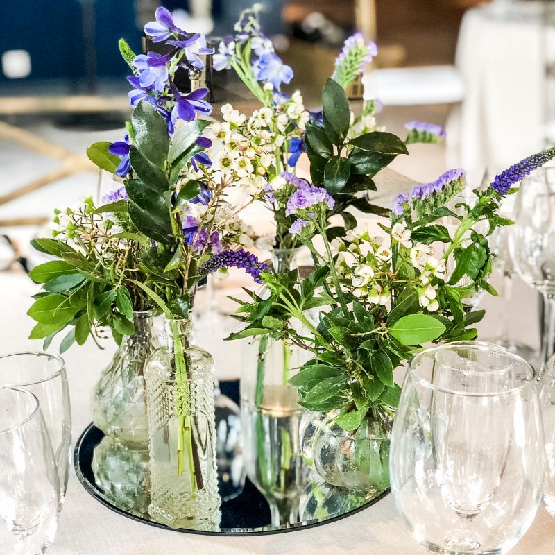 Composcion cristales y flores