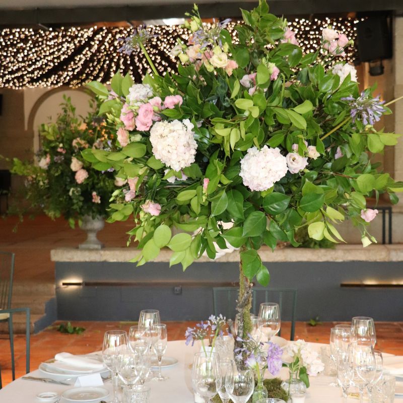 Centro alto con flores