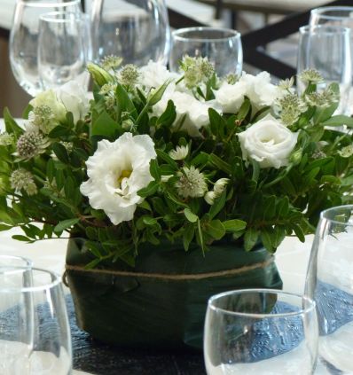 FLORES ENVUELTAS EN HOJA